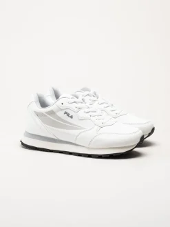 FILA - Hypert - Vita sneakers i skinnimitation