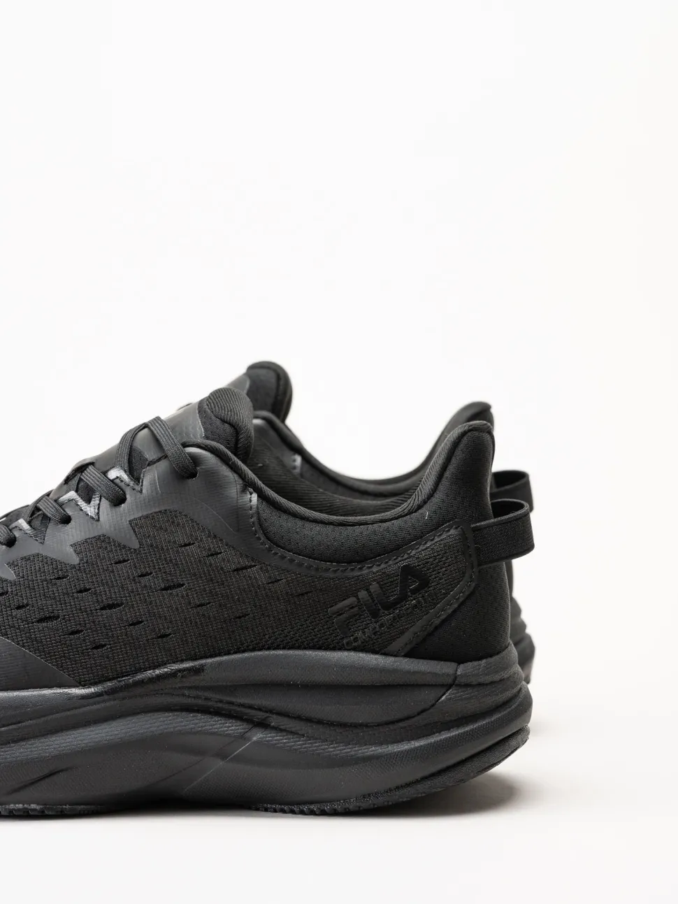 FILA - Retron - Svarta sportskor i mesh