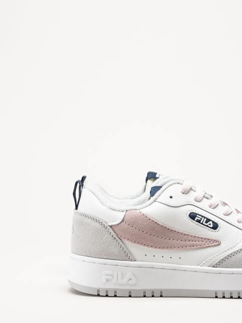 FILA - Riser L - Vita sneakers i skinn och mocka