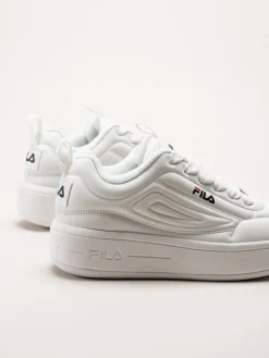 FILA - Superbubble Wmn - Vita sneakers i skinnimitation