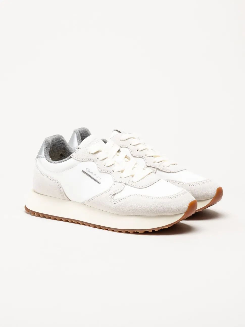 Gant Footwear - Bevinda - Offwhite sneakers i mocka och textil