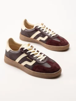 Gant Footwear - Cuzima Sneaker - Vinröda retro sneakers i skinn och mocka