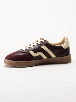 Gant Footwear - Cuzima Sneaker - Vinröda retro sneakers i skinn och mocka