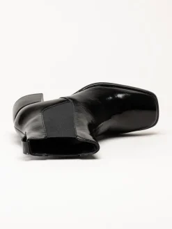 Gant Footwear - Gwenety - Svarta boots i lackskinn