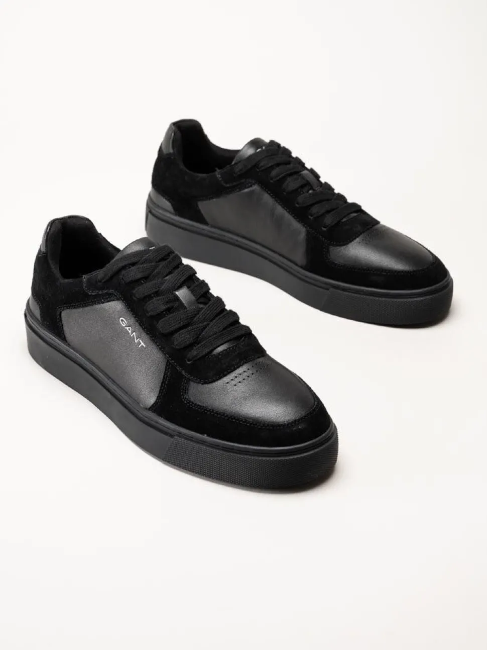 Gant Footwear - Mc Julien Sneaker - Svarta sneakers i skinn och mocka