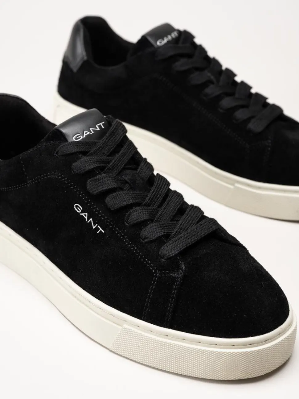 Gant Footwear - Mc Julien - Svarta sneakers i mocka