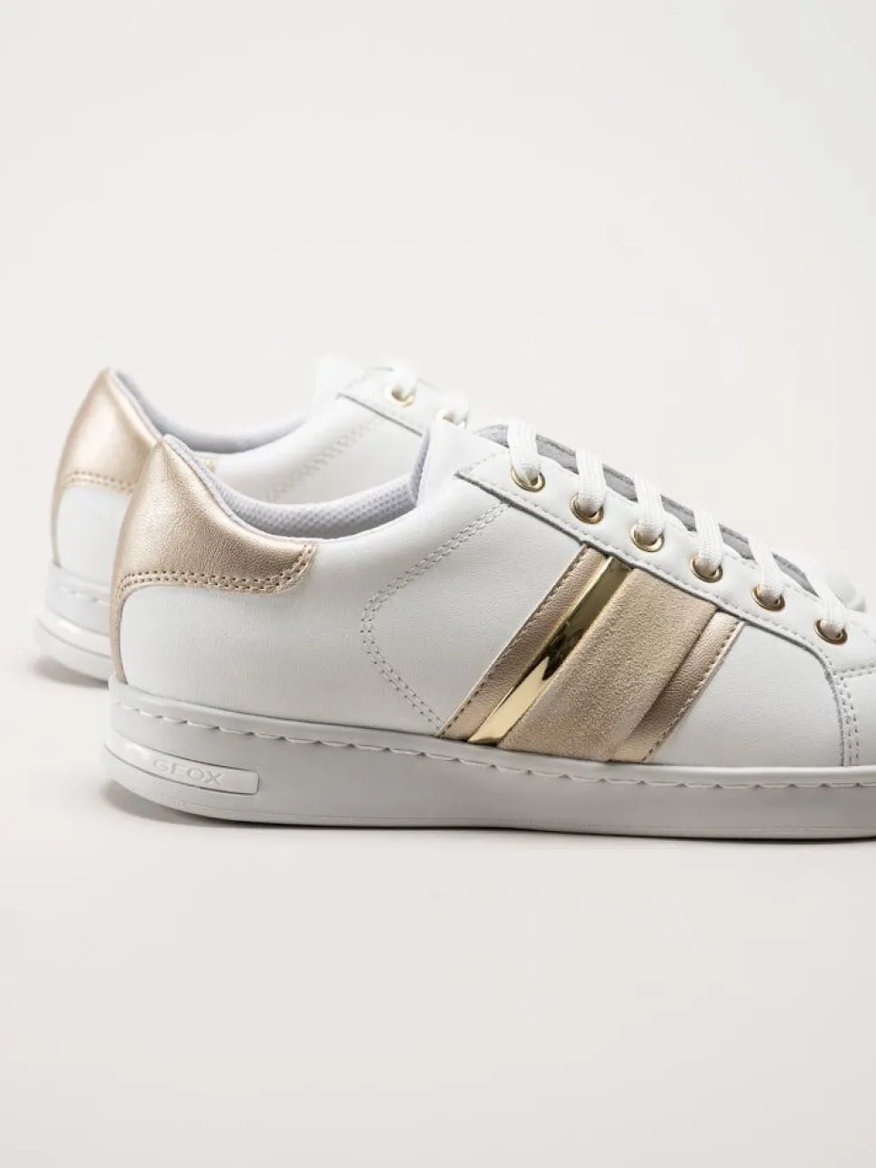 Geox - D Jaysen - Vita multifärgade sneakers i skinn