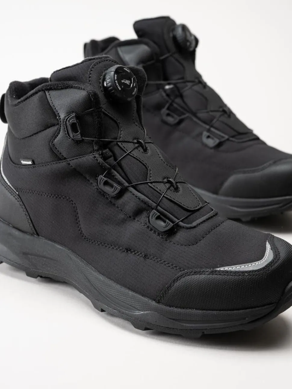 Halti - Yukon Mid Dx FL Spike - Svarta kängor med dubbar