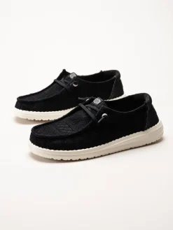 Hey Dude - Wendy Crochet Lace - Svarta tygskor med virkade spetsdetaljer
