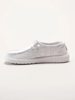 Hey Dude - Wendy Crochet Lace - Vita tygskor med virkade spetsdetaljer