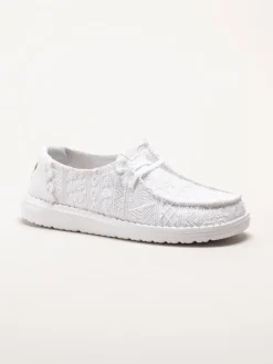 Hey Dude - Wendy Crochet Lace - Vita tygskor med virkade spetsdetaljer