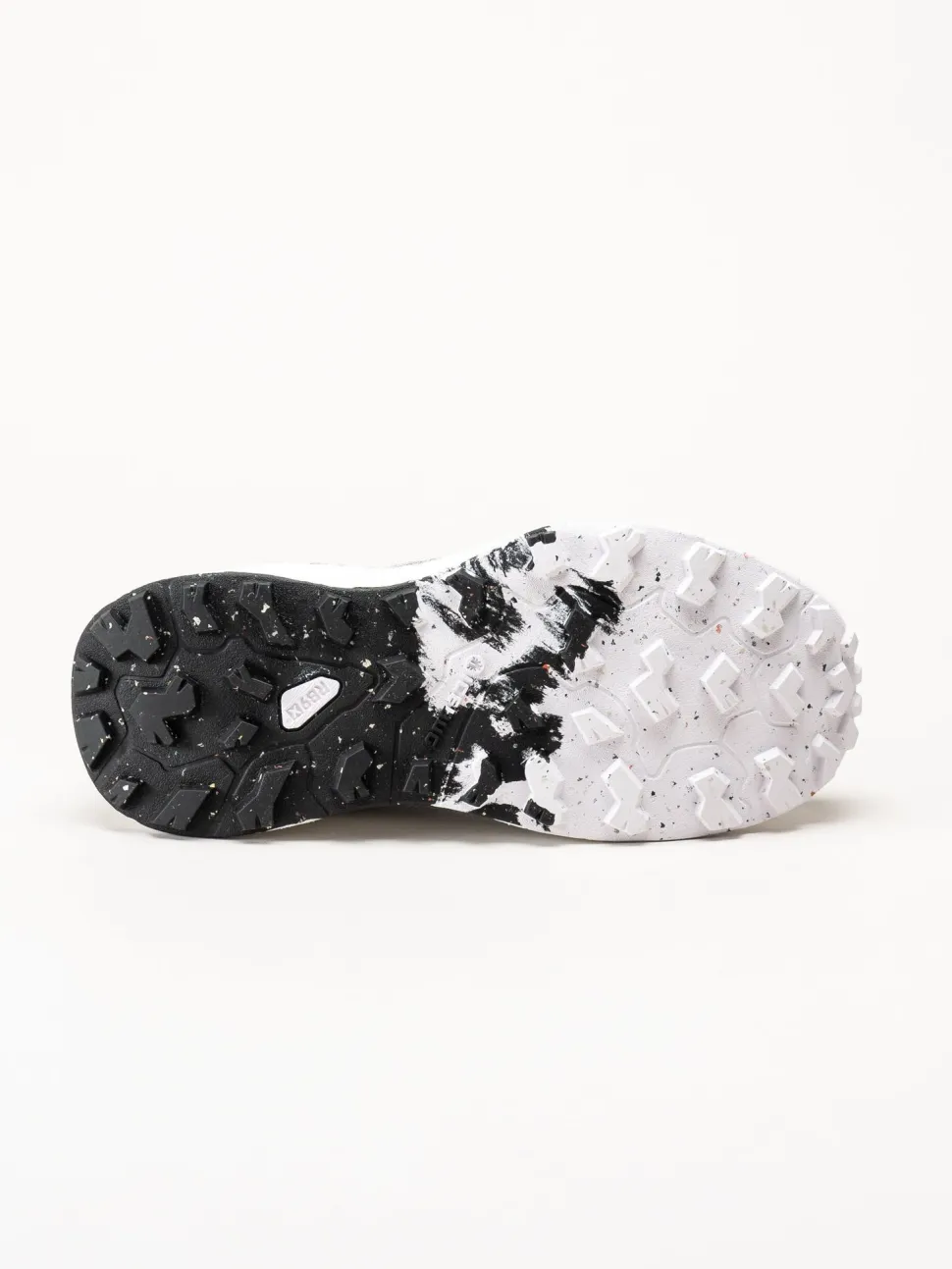 Icebug - Järv RB9X - Svartvita sneakers i textil