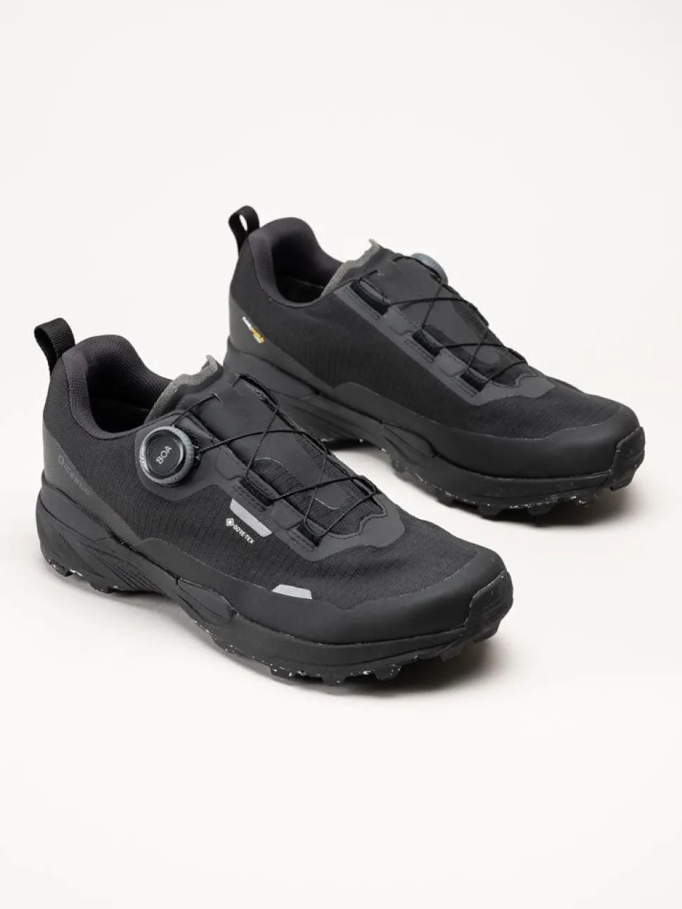 Icebug - Rover 2 Mens BUGrip - Svarta promenadskor med dubbar
