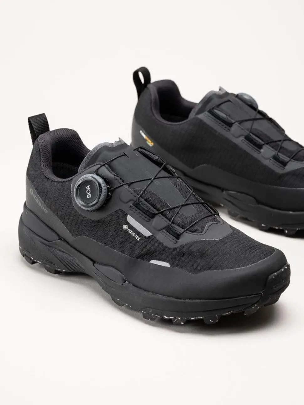 Icebug - Rover 2 Wmns BUGrip GTX - Svarta promenadskor med dubbar
