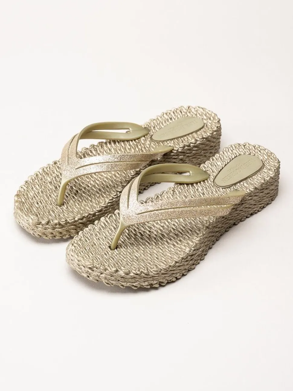 Ilse Jacobsen - Cheerful 13 - Guldfärgade flip flop med glitterremmar