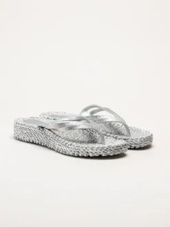 Ilse Jacobsen - Cheerful 13 - Silverfärgade flip flop med glitterremmar
