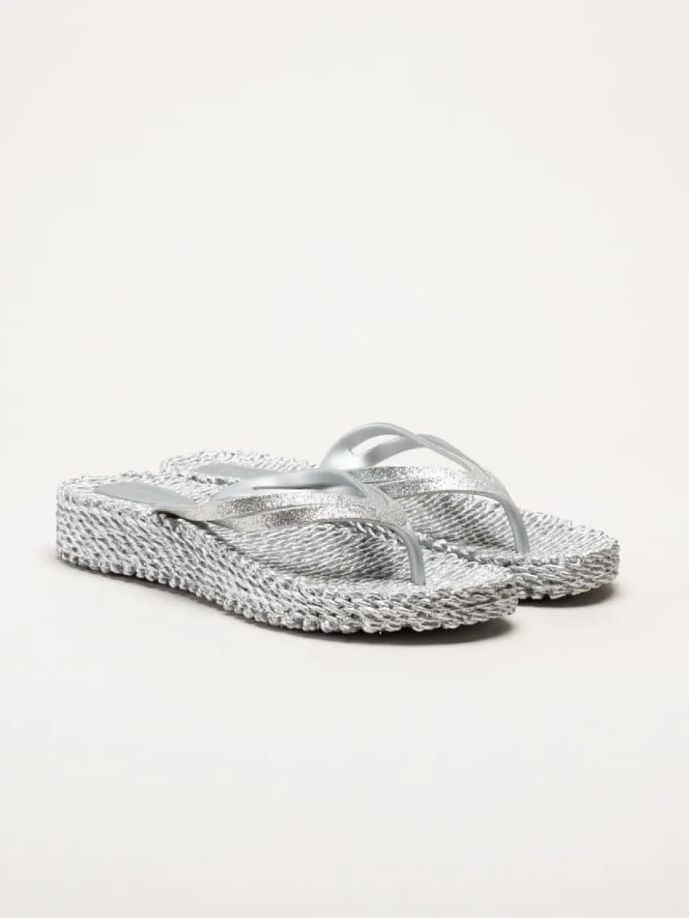Ilse Jacobsen - Cheerful 13 - Silverfärgade flip flop med glitterremmar