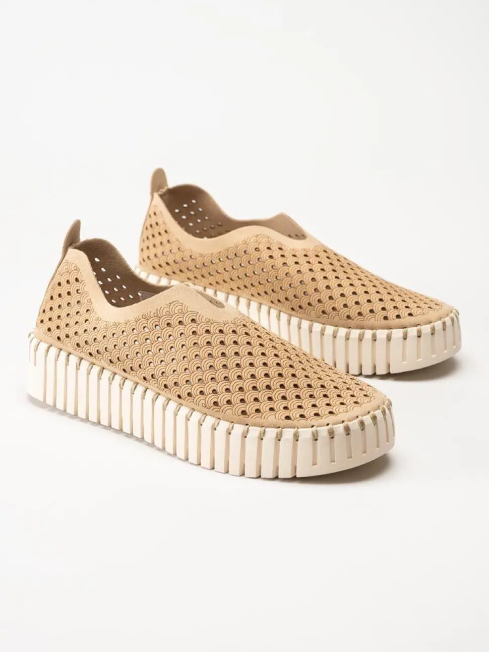 Ilse Jacobsen - Tulip3373 - Beige slip on skor med perforering
