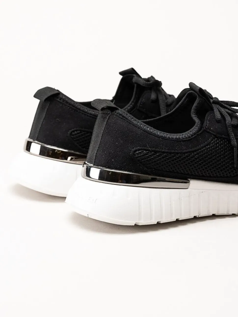 Ilse Jacobsen - Tulip4175 - Svarta sneakers i mesh