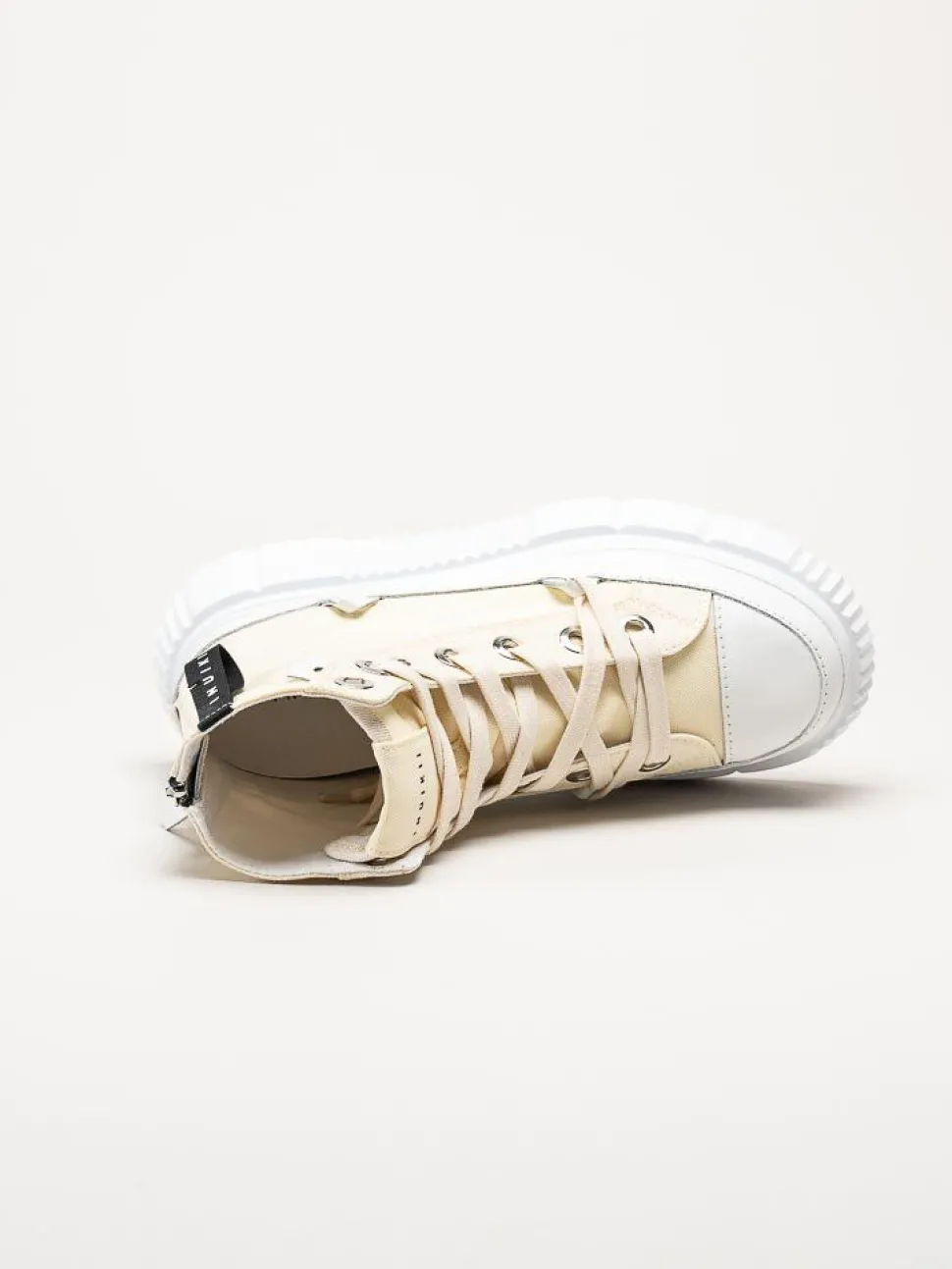Inuikii - Canvas High 23 - Gula höga sneakers med platåsula