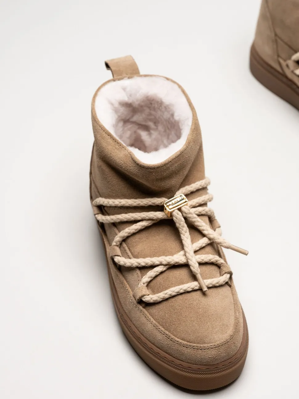 Inuikii - Classic Low - Beige fodrade boots i mocka