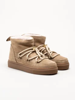 Inuikii - Classic Low - Beige fodrade boots i mocka