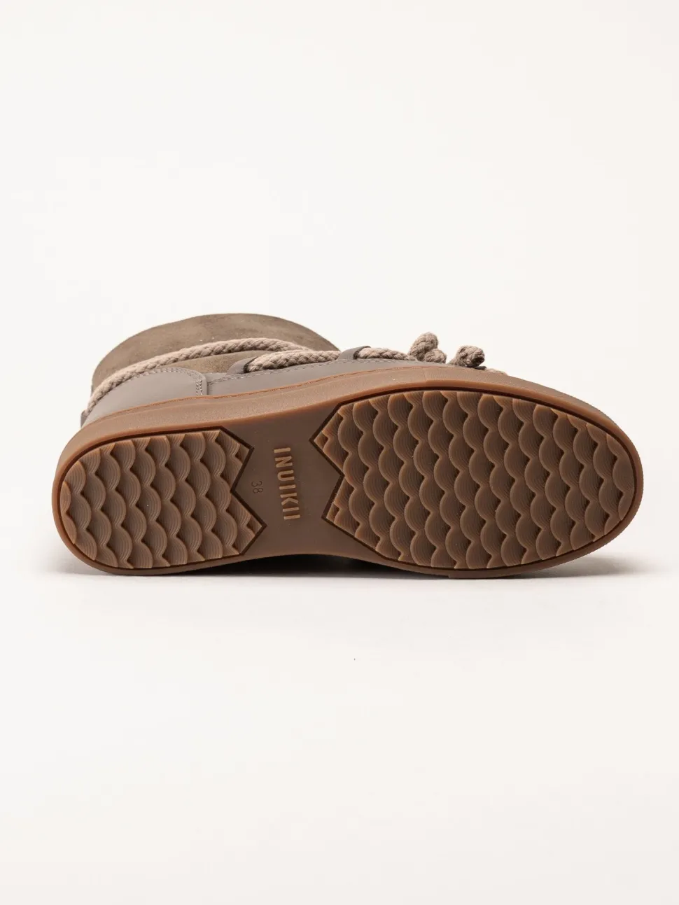Inuikii - Classic - Taupe vinterboots med fårskinnsfoder
