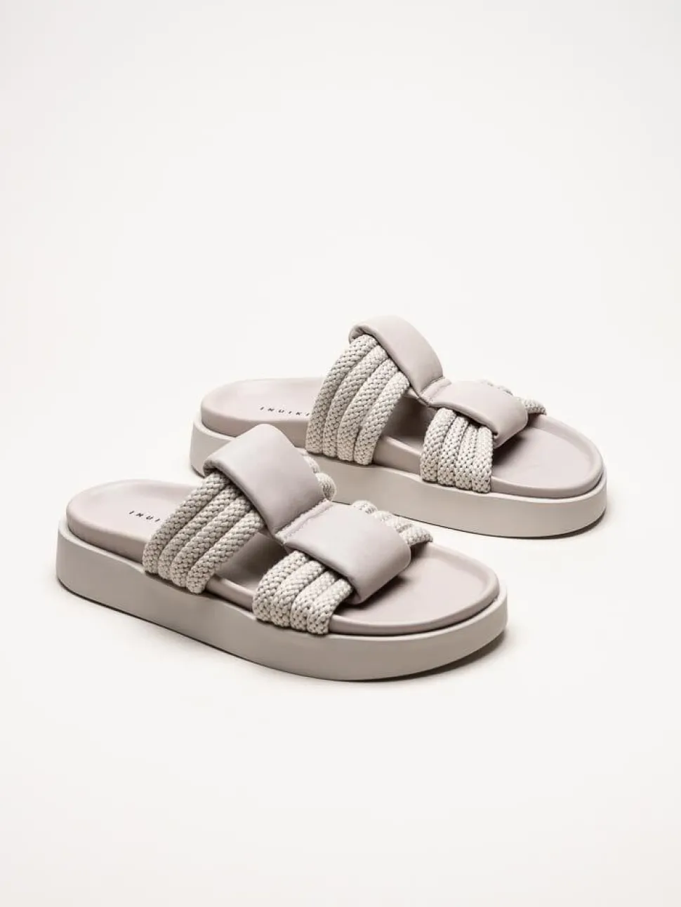 Inuikii - Cord Athena - Grå slip in sandaler i skinn