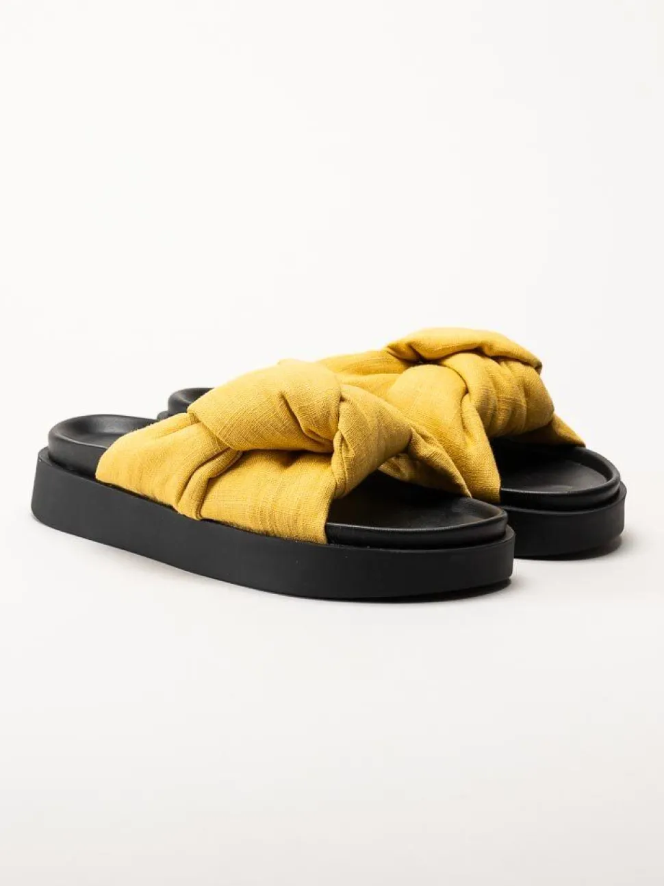 Inuikii - Oversized Linen Knot - Gula slip in sandaler