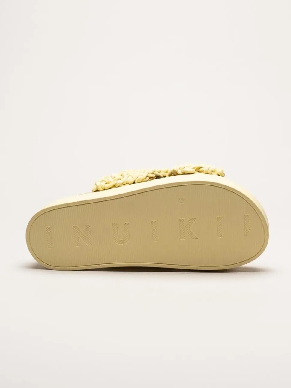 Inuikii - Woven - Gula grovt virkade sandaler