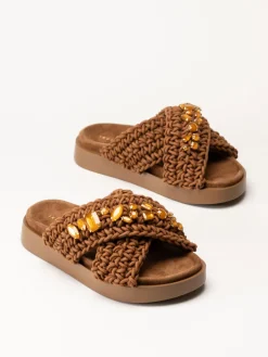 Inuikii - Woven Stones - Bruna sandaler i virkad textil
