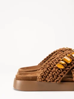 Inuikii - Woven Stones - Bruna sandaler i virkad textil
