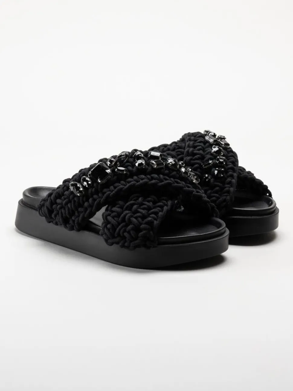 Inuikii - Woven Stones - Svarta slip in sandaler i virkad textil