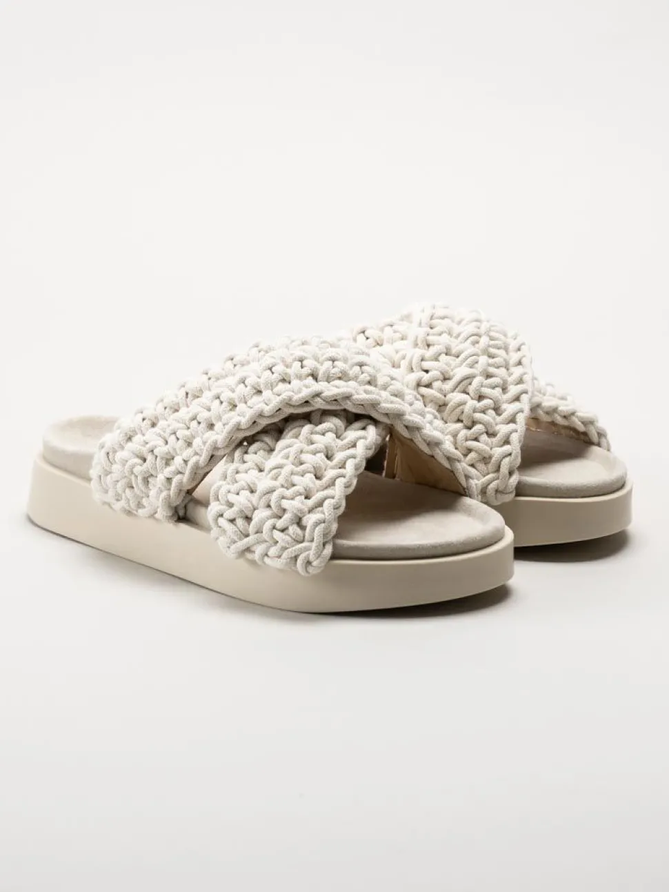 Inuikii - Woven - Vita slip in sandaler i virkad textil
