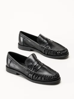 Johnny Bulls - Brooklyn - Svarta loafers i skinn