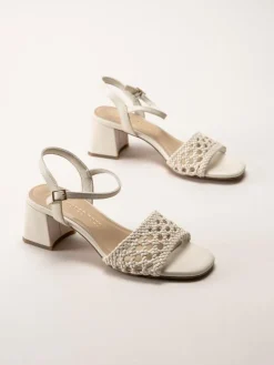 Marco Tozzi - Beige sandaletter med klack