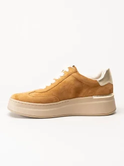 Marco Tozzi - Ljusbruna sneakers