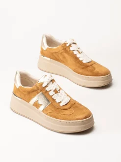 Marco Tozzi - Ljusbruna sneakers