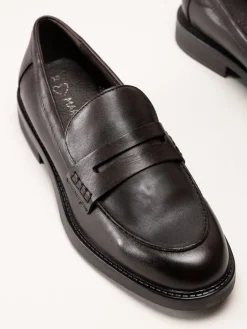 Marco Tozzi - Mörkbruna loafers i skinn