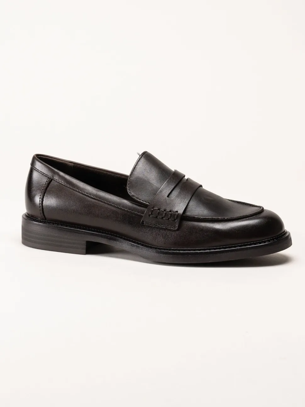 Marco Tozzi - Mörkbruna loafers i skinn