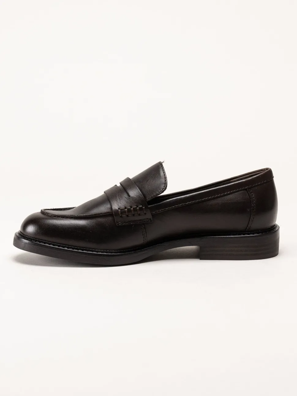Marco Tozzi - Mörkbruna loafers i skinn