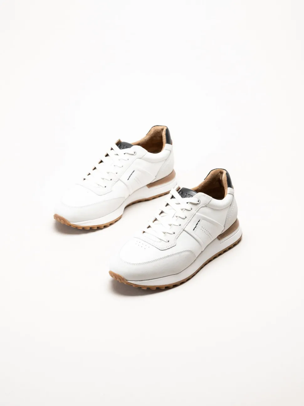 Marco Tozzi - MT Sport - Vita sneakers i skinn och mocka