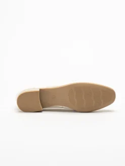 Marco Tozzi - Offwhite loafers i skinnimitation