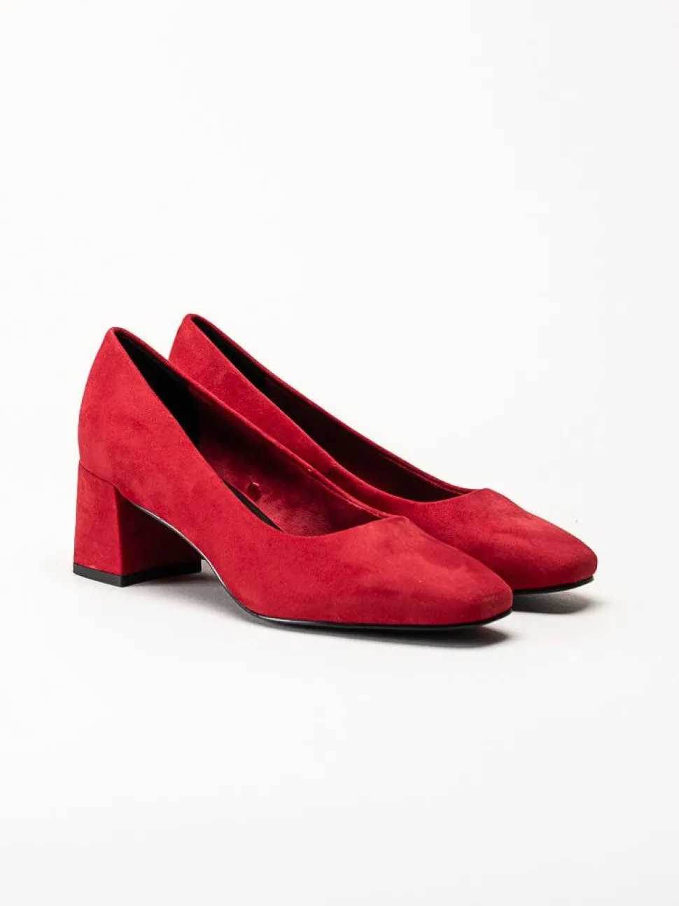 Marco Tozzi - Röda pumps i mockaimitation