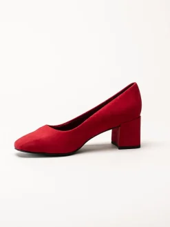 Marco Tozzi - Röda pumps i mockaimitation