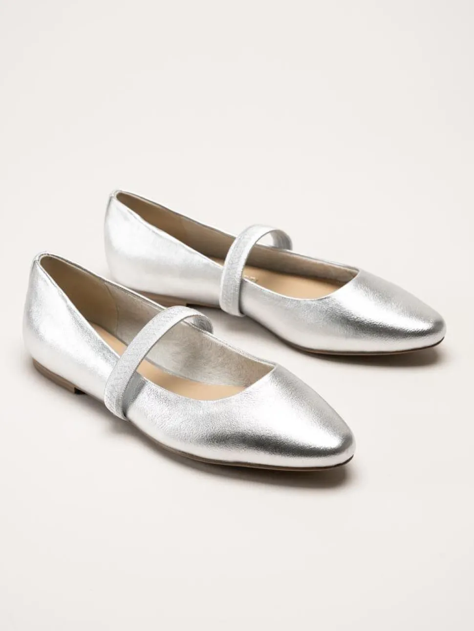 Marco Tozzi - Silverfärgade ballerinaskor