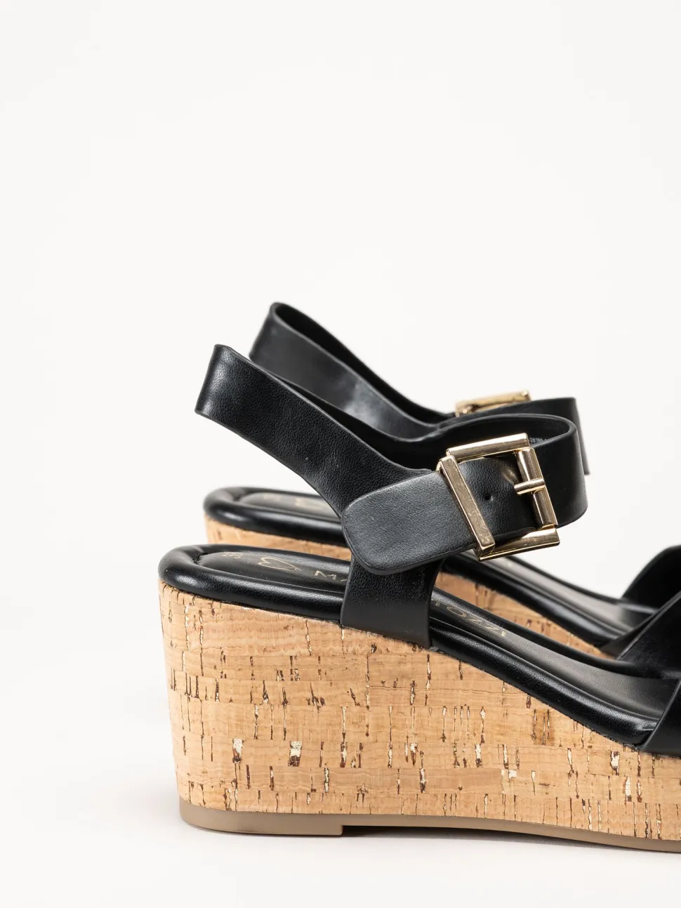 Marco Tozzi - Svarta kilsandaletter i skinnimitation