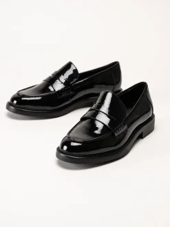 Marco Tozzi - Svarta loafers i syntetlack