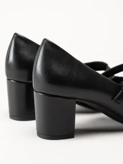 Marco Tozzi - Svarta pumps med slejf