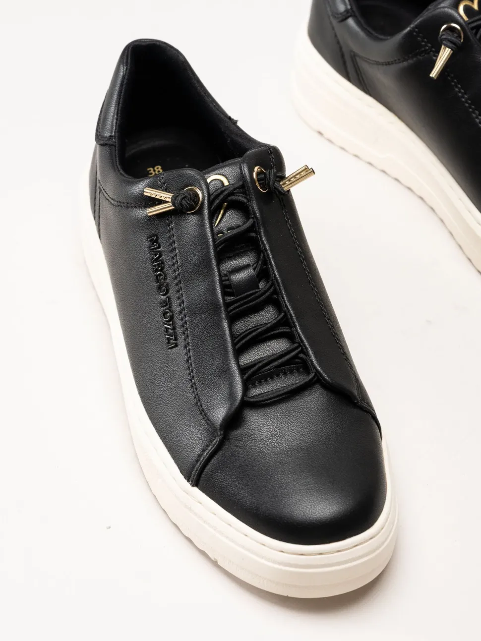 Marco Tozzi - Svarta sneakers i skinnimitation